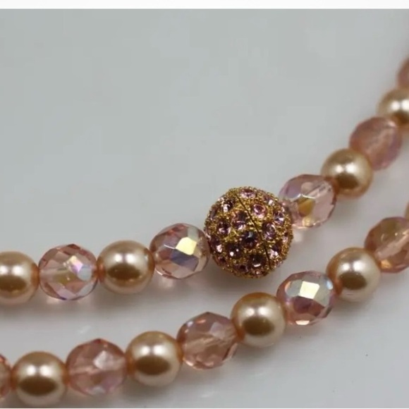 Joan Rivers pale pink glass pearls and faceted ab crystal necklace, 28 inches - Picture 5 of 9